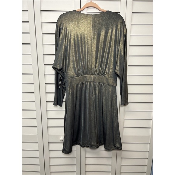 Guess Dolman Sleeve V-neck Metallic Stretch Jersey Dress Size 12 NWT - Picture 12 of 14